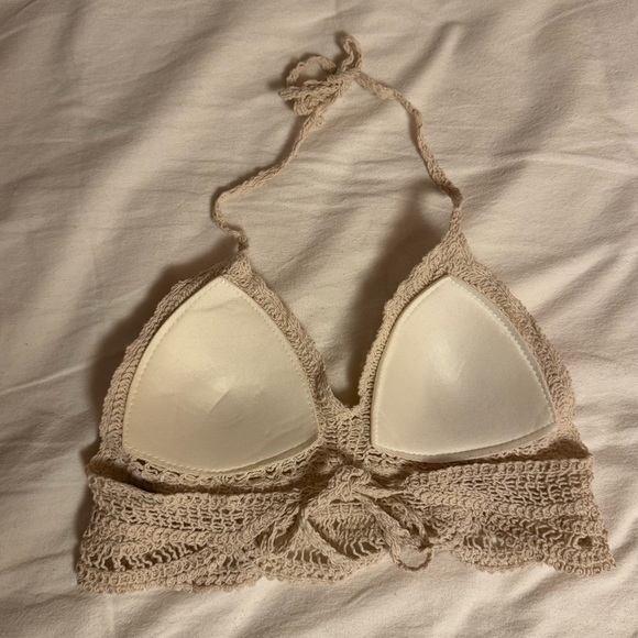 SHEIN Cream Crochet Halter Bikini Top Size Small - Picture 2 of 5